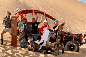 Huacachinasta: Auringonlaskun dune buggy ja sandboarding