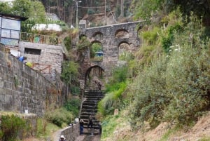 I Cusco: Vandringstur gjennom det historiske sentrum av Cusco.