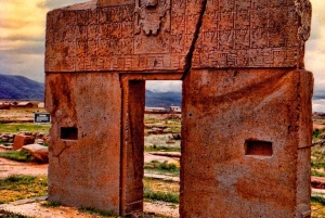 La Paz: Tiwanaku Archeological Site Guided Tour 1-Day