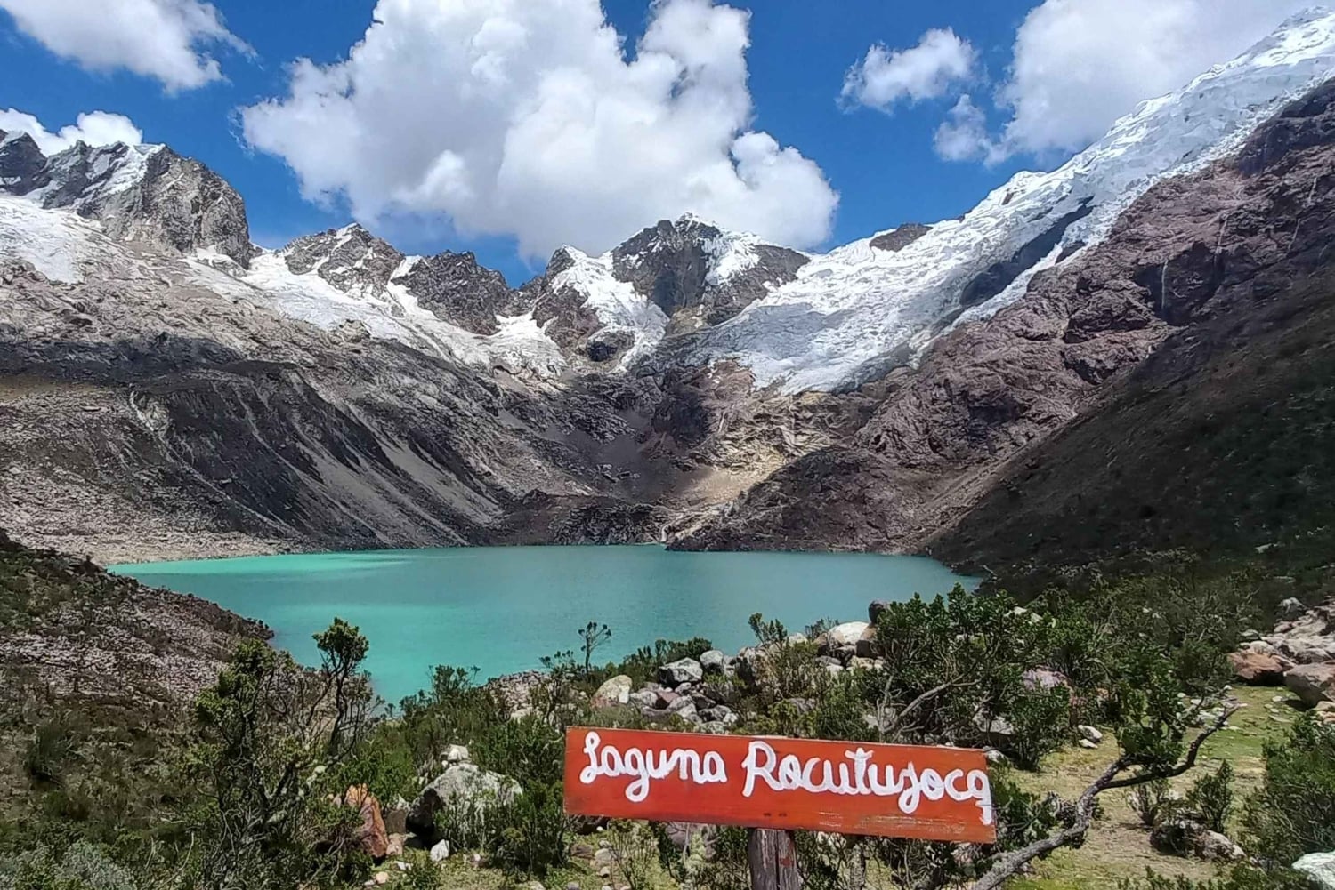 Laguna Rocutuyoc and Honkopampa Ruins Private Service