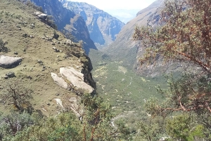 Laguna Rocutuyoc and Honkopampa Ruins Private Service