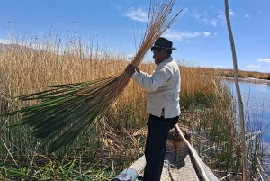 Lago Titicaca:Isla Flotante Chimu con talleres en tejido de totora y pesca