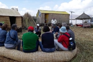 Lake Titicaca, Peru: Guided Tour to the Uros and Amantani Islands with Lunch