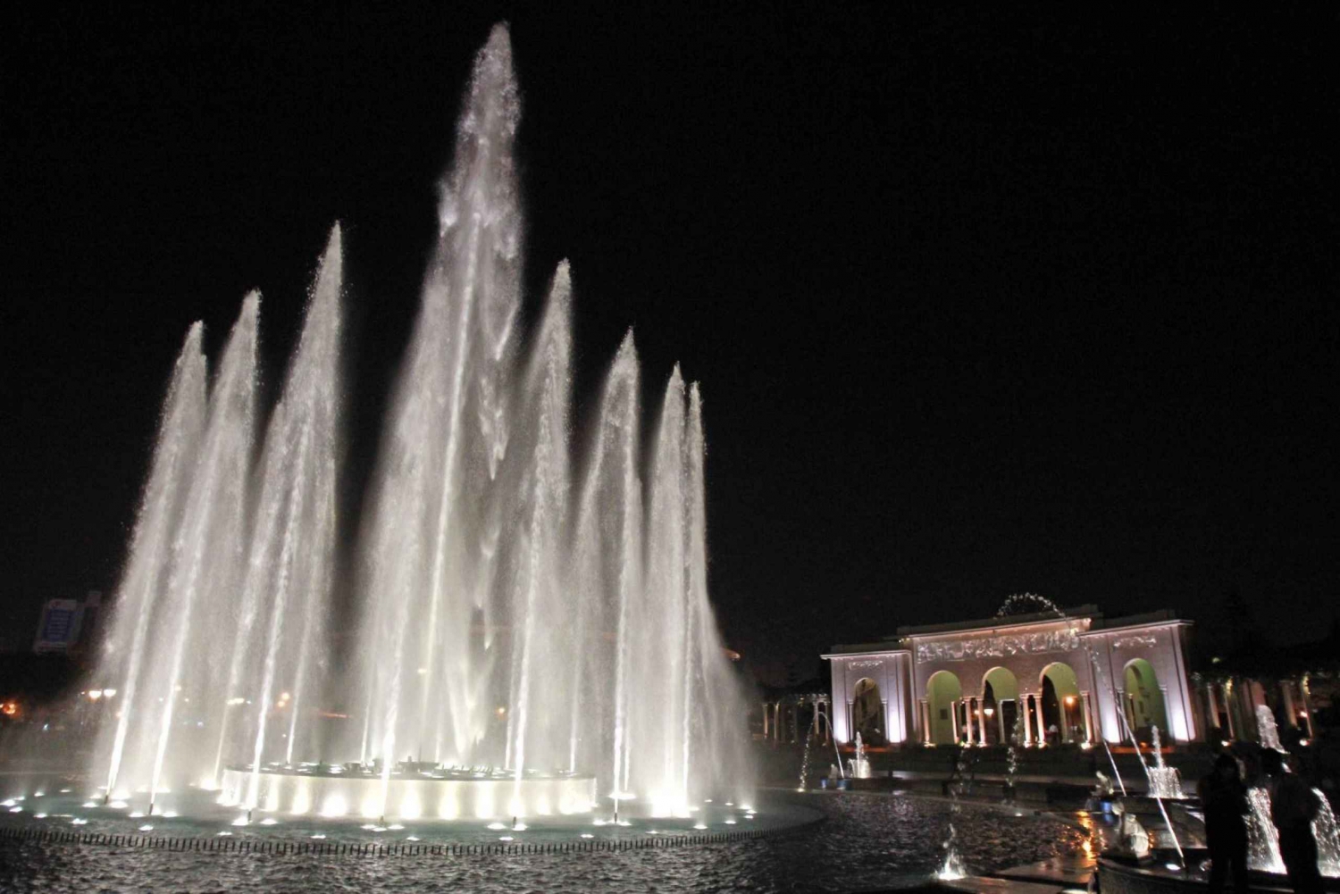 Lima: 3-Hour Magic Water Circuit and Fantasy Fountain Show