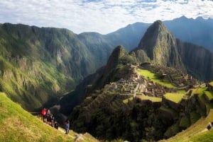 Lima: 7-Day Inca Tour with Flights and Machu Picchu