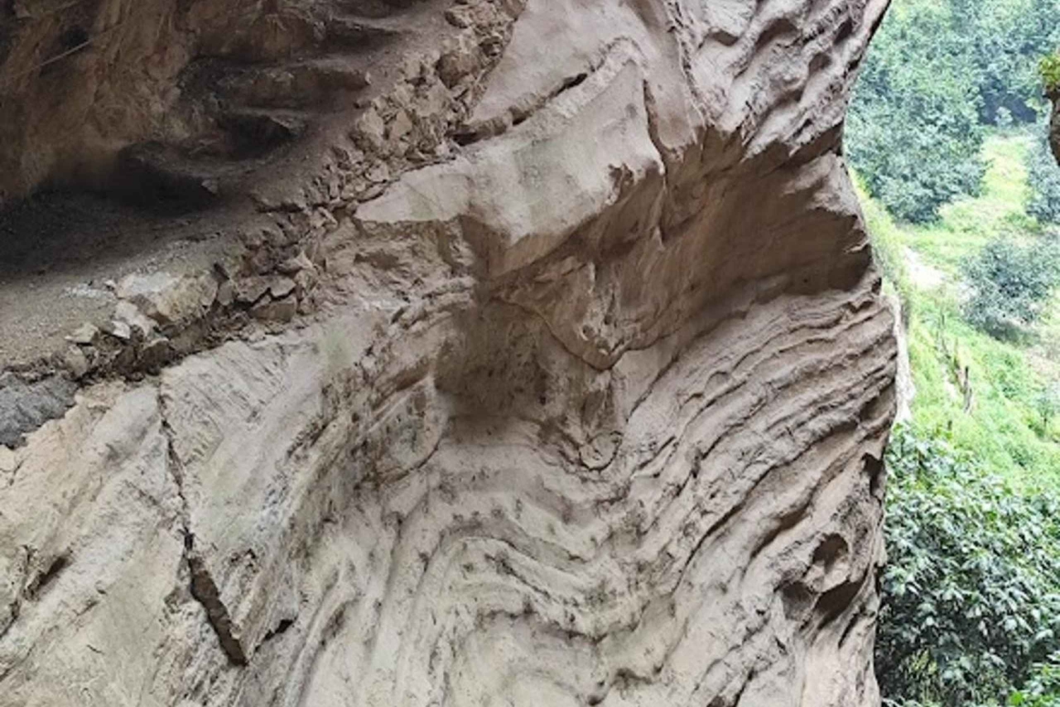 リマ：アウティシャ渓谷 + 懸垂下降 + シェケ地下滝