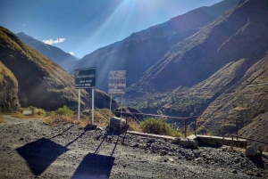 リマ：アウティシャ渓谷 + 懸垂下降 + シェケ地下滝