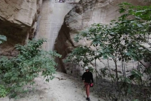 リマ：アウティシャ渓谷 + 懸垂下降 + シェケ地下滝