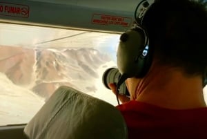 Lima : Excursion d'une journée à Ballestas et Huacachina avec vol sur les lignes de Nazca