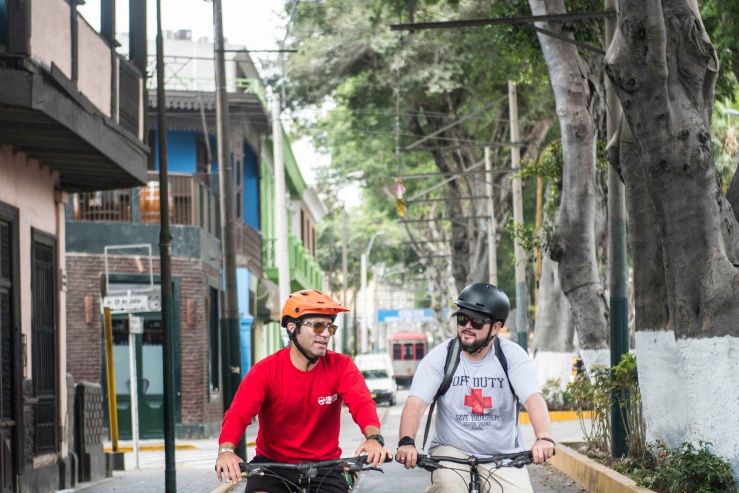 リマ：バイクシティツアー