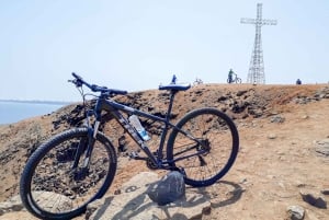 Lima Bike Tour: La Costa Verde & Jesus Statue in Chorrillos