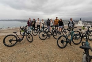 Lima Bike Tour: La Costa Verde & Jesus Statue in Chorrillos