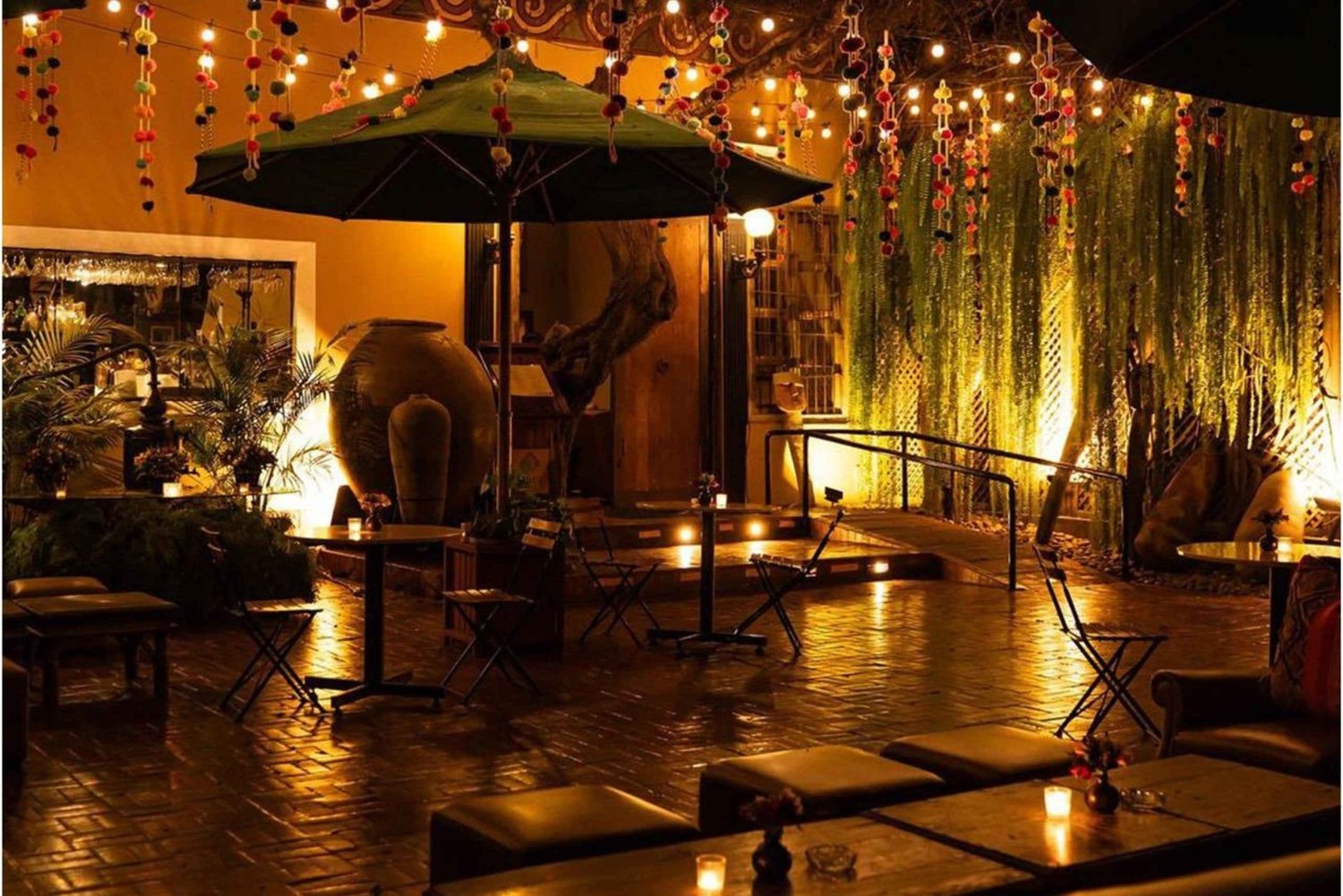 Lima de noche: Huaca Pucllana + Cena