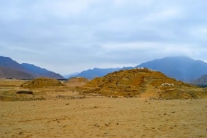 Lima: Excursão Privada de Dia Inteiro em Caral com Refeições