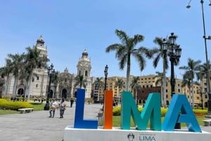 Lima: City Highlights Walking Tour & Catacombs