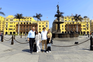 Lima: City Highlights Walking Tour & Catacombs