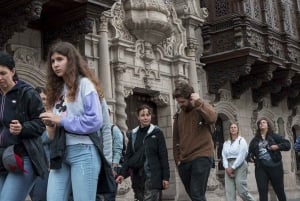 Lima: City Small-Group Tour with Pisco Sour & Catacombs