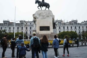 Lima: City Small-Group Tour with Pisco Sour & Catacombs