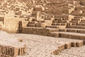 Byrundtur i Lima: Larco-museet og Huaca Pucllana