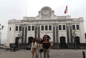 Lima : Tour de ville du Barranco, des quartiers emblématiques et déjeuner local