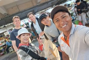 Lima: City Walking Tour with Catacombs and Fruit Tasting