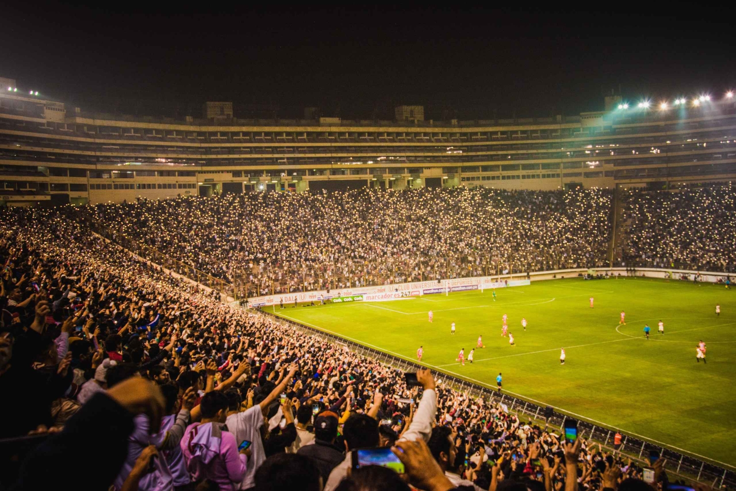 Lima: Enjoy a football game all included with a local guide