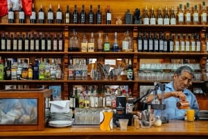 Lima: Flavors and Tradition Walking Tour with Food Tasting