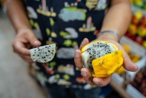 Lima: Flavors and Tradition Walking Tour with Food Tasting