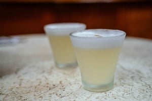 Lima: Flavors and Tradition Walking Tour with Food Tasting