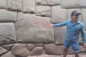 Lima Gay Purr Tour: Resistance & Pleasure After Dark
