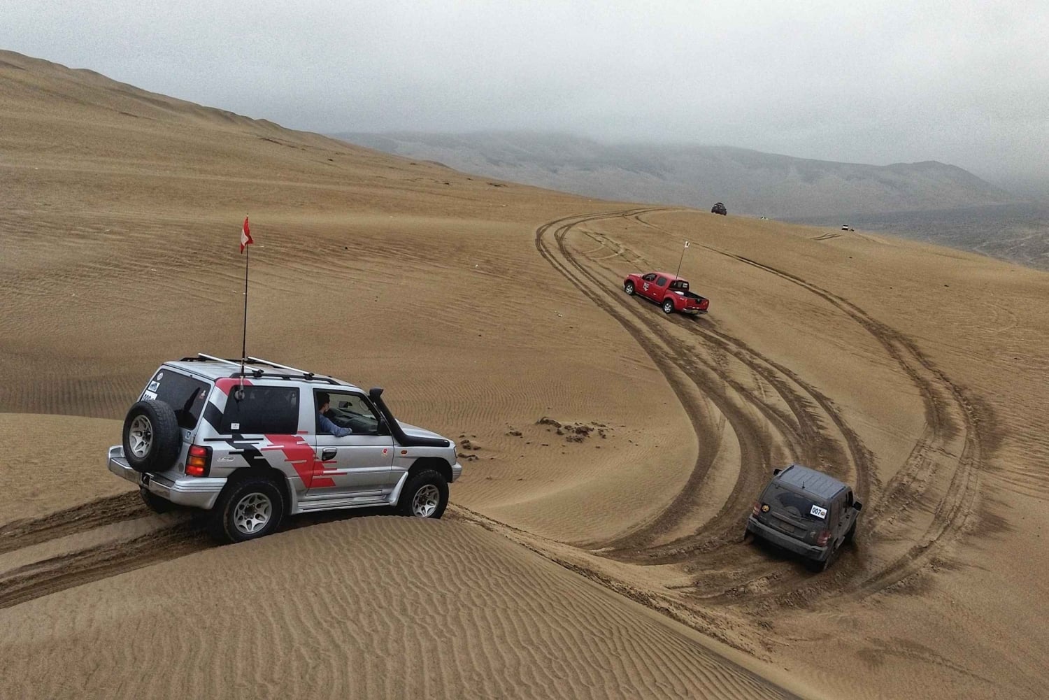 LIMA: HALF-DAY SANDBOARDING TOUR