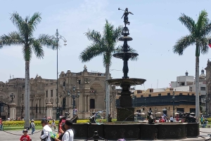 Lima: Historic Center E-Bike Tour with Guide