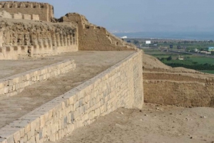 Lima: Historical Center, Catacombs, and Pachacamac Site Tour