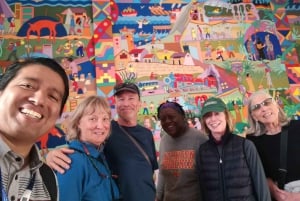 Lima Historical: Cultural Walking Tour + Pisco Tasting