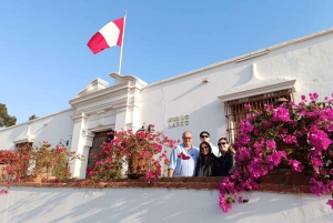 Lima: Ticket de entrada al Museo Larco y visita guiada con recogida