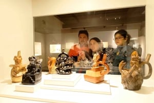 Lima: Adgangsbillet til Larco-museet og guidet tur med afhentning