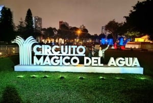 Lima: Magische Water Circuit Lichtshow Tour met ophaalservice