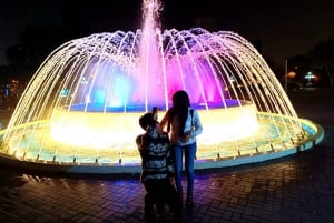 Lima: Magic Water Circuit Light Show Tour mit Abholung