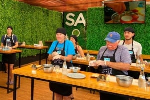 リマ：現地市場ツアー＆送迎付き ナンバーワン料理教室