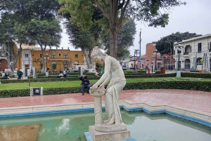 Lima: Miraflores Barranco e-bike tours