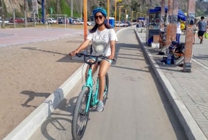Lima: Miraflores, La Costa Verde, and Chorrillos Bike Tour