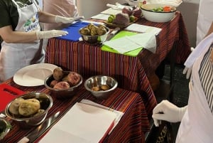 Lima - Miraflores: Peruvian cooking classes, Pisco Sour, and exotic fruits
