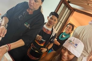 Lima - Miraflores: Peruvian cooking classes, Pisco Sour, and exotic fruits