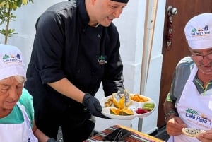 Lima - Miraflores: Peruvian cooking classes, Pisco Sour, and exotic fruits