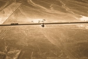 Lima: Paracas, Huacachina, Nazca Lines Flight + Antonini Museum