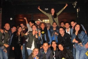 Lima: Bilekierros Mirafloresissa baarikierroksella ja juomilla