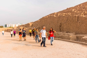 Lima: Private Tour to Huaca Pucllana and Huaca Mateo Salado