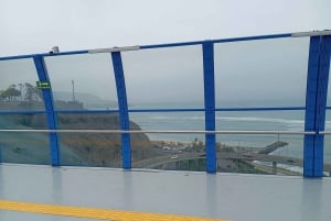 Lima: Pyramid Pucllana Miraflores, Barranco 18 km E-bike. Drikkevarer x 3