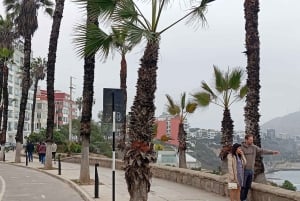 Lima: Pyramid Pucllana Miraflores, Barranco 18 km E-bike. Drikkevarer x 3