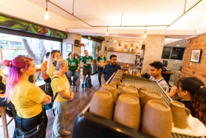 Lima: Sightseeing Bike Tour with Food and Drink Tastings